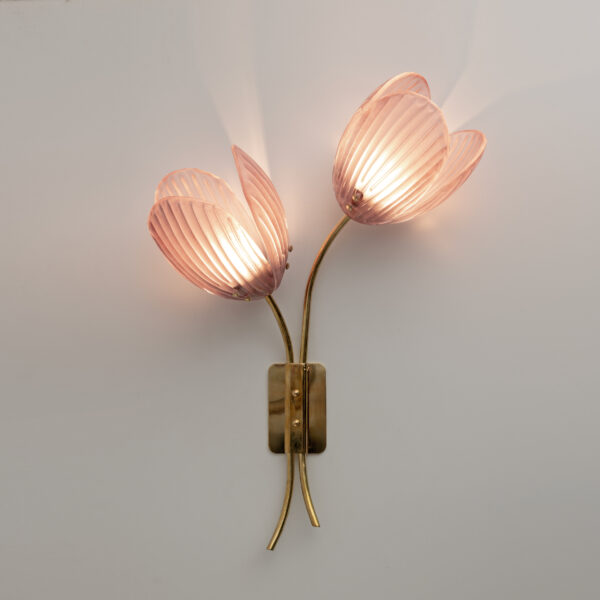 Pair of Tulips Murano Glass and Brass Sconces - Image 2