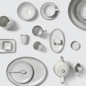 SERVEWARE, CERAMICS, SILVER AND GLASS
