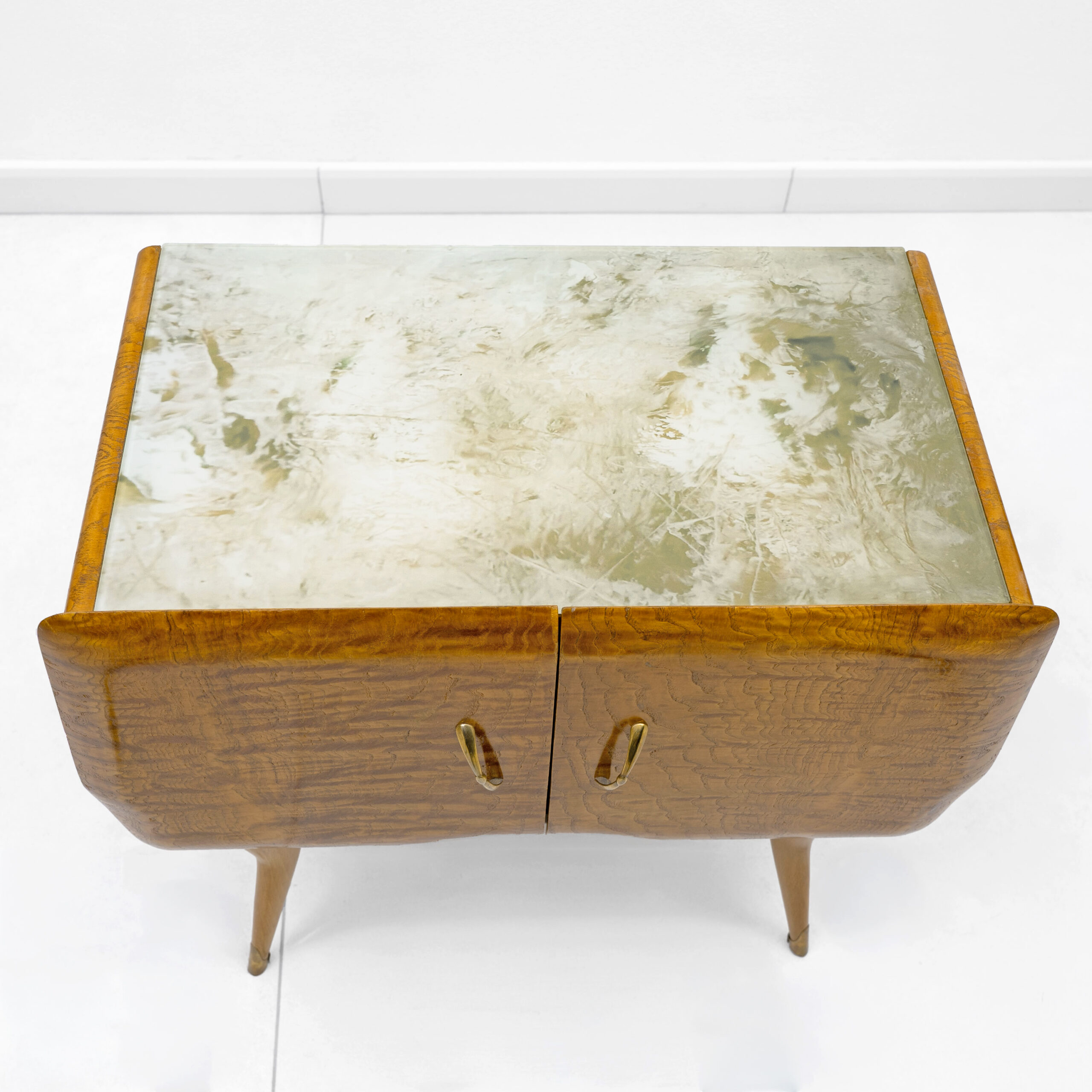 Pair of Beech and Chestnut Burl Bedside Tables, 1950s - Image 5
