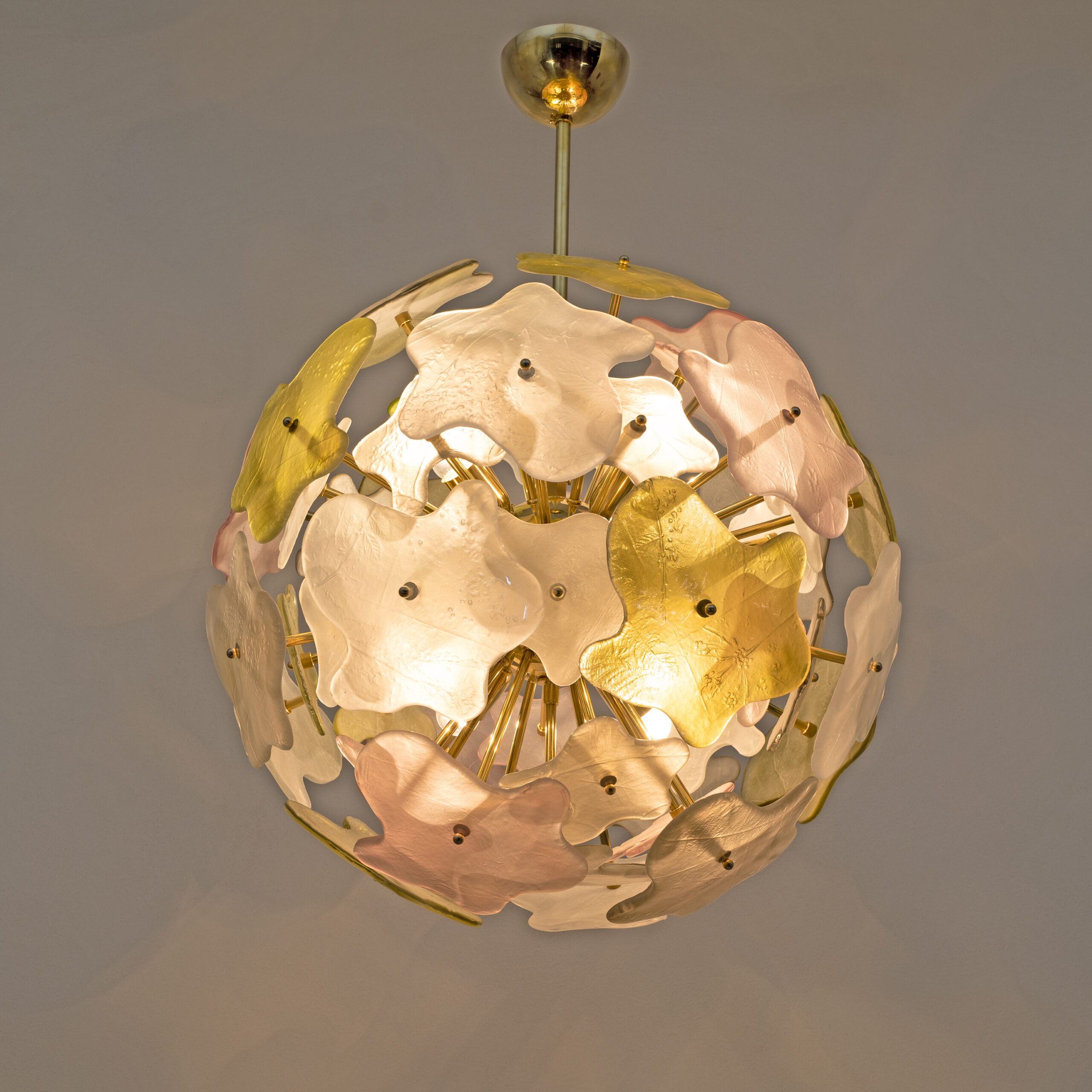 Italian Murano Glass Sputnik Chandelier in Pastel Colors and Brass - Image 2