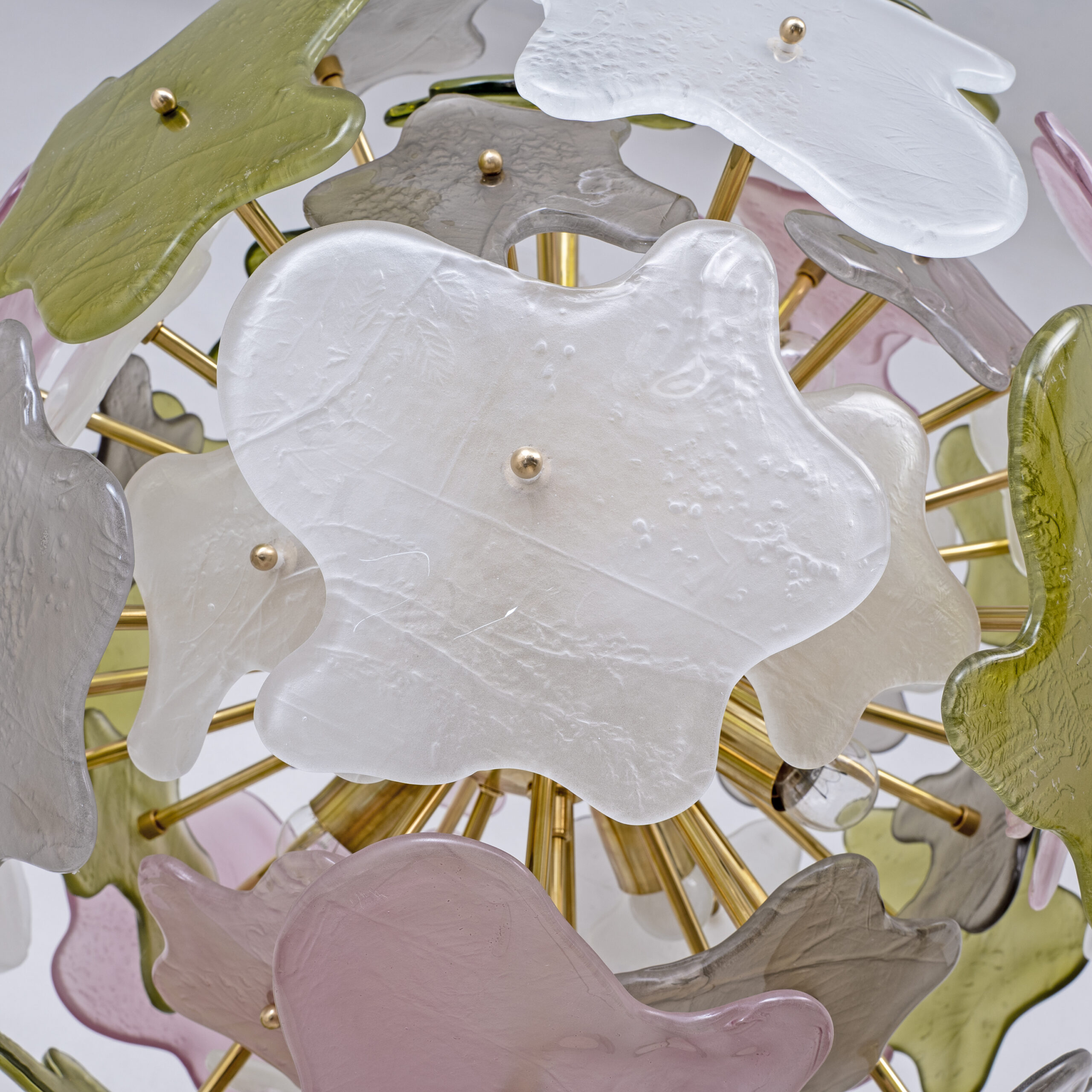 Italian Murano Glass Sputnik Chandelier in Pastel Colors and Brass - Image 8