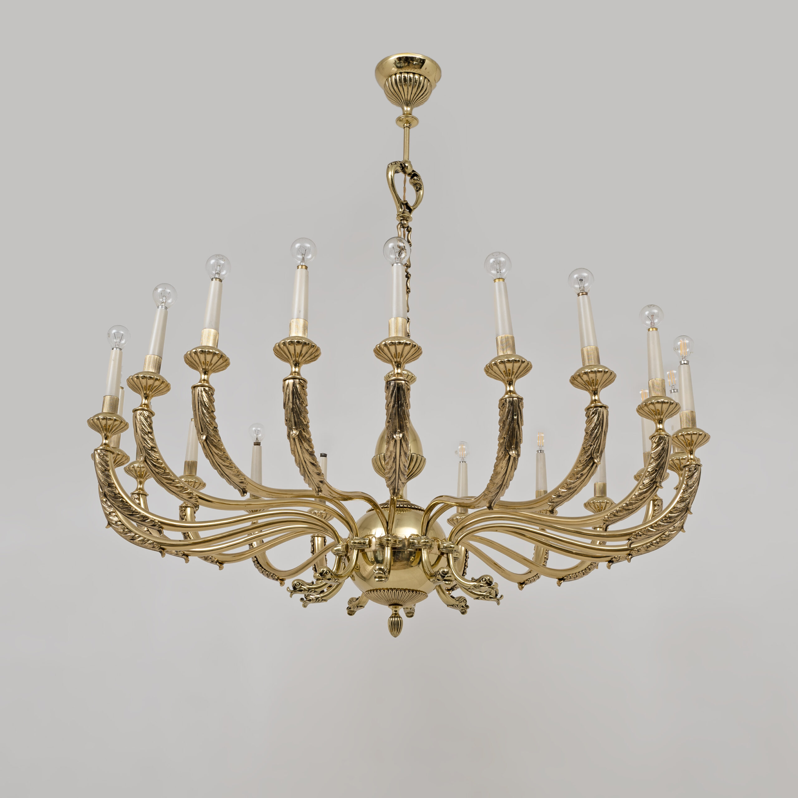 Italian Neoclassical Style 20-Light Brass Chandelier, 1950s - Image 4
