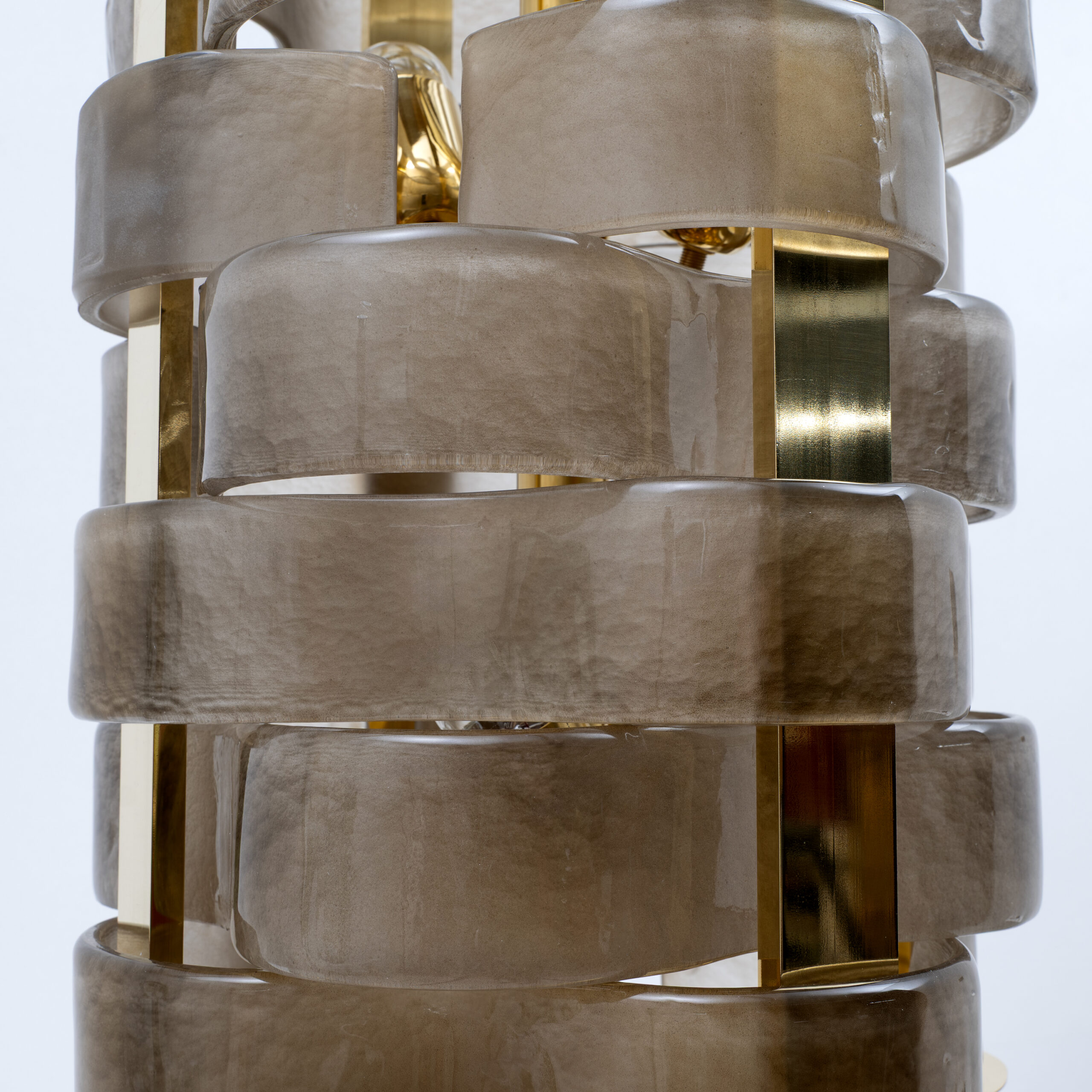 Italian Sculptural Murano Glass and Brass Chandelier - Image 7